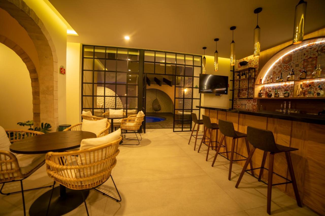 Hotel Dex ทลาคิวปาก ภายนอก รูปภาพ
