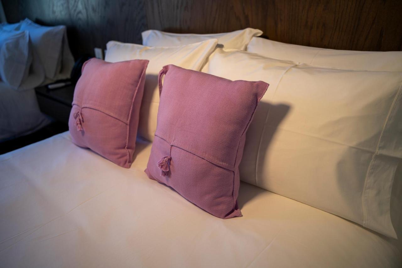 Hotel Dex ทลาคิวปาก ภายนอก รูปภาพ